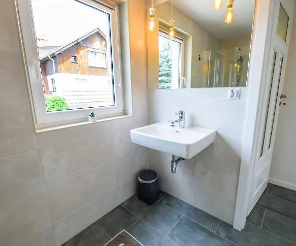 Czarny Jelen 게스트하우스 3*