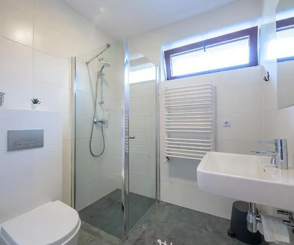 Czarny Jelen 게스트하우스