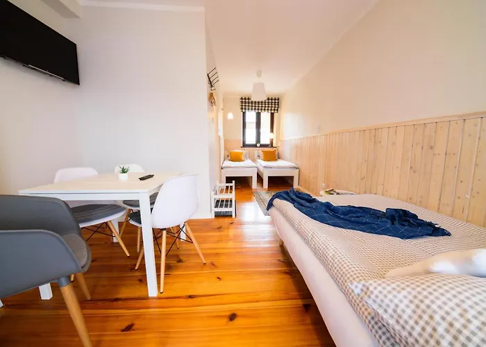 Czarny Jelen Gæstehus 3*